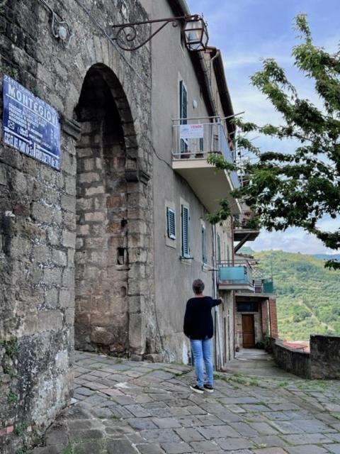 Cantina Nel Castello Montegiovi Εξωτερικό φωτογραφία