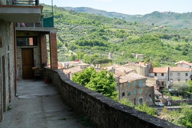 Cantina Nel Castello Montegiovi Εξωτερικό φωτογραφία